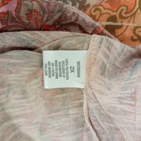 2X Dressbarn sublimation back lace detail / elastic hem top - Picture 9 of 11